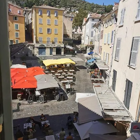 Hyeres Centre Medieval Apartment *
